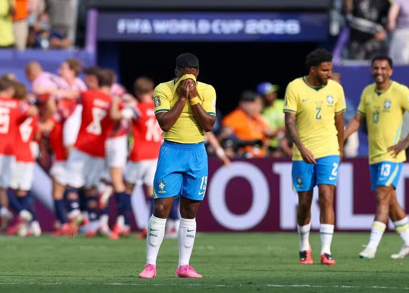 Futebol e religião como afinidades eletivas e o evangélico como outro repugnante